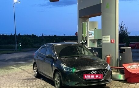 Hyundai Solaris II рестайлинг, 2020 год, 1 300 000 рублей, 6 фотография