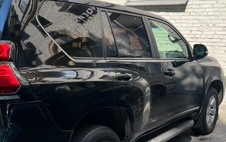 Toyota Land Cruiser Prado 150 рестайлинг 2, 2017 год, 3 500 000 рублей, 6 фотография