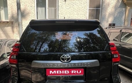 Toyota Land Cruiser Prado 150 рестайлинг 2, 2017 год, 3 500 000 рублей, 4 фотография