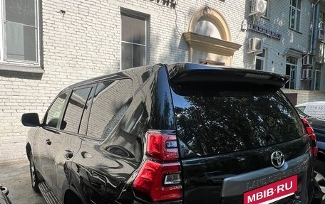 Toyota Land Cruiser Prado 150 рестайлинг 2, 2017 год, 3 500 000 рублей, 3 фотография