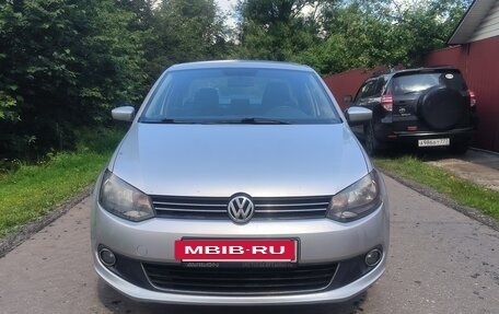 Volkswagen Polo VI (EU Market), 2012 год, 850 000 рублей, 2 фотография