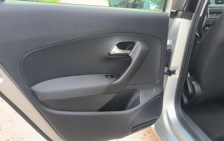 Volkswagen Polo VI (EU Market), 2012 год, 850 000 рублей, 30 фотография