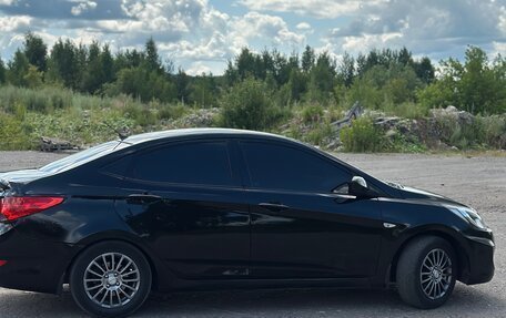 Hyundai Solaris II рестайлинг, 2014 год, 920 000 рублей, 3 фотография