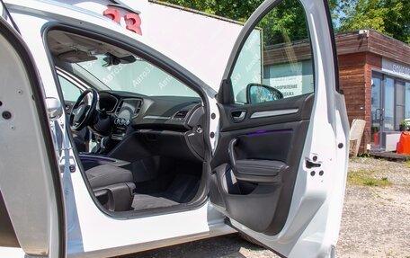 Renault Megane IV, 2020 год, 1 987 000 рублей, 9 фотография