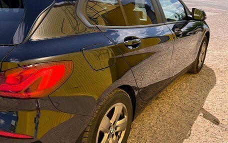 BMW 1 серия, 2021 год, 2 250 000 рублей, 5 фотография