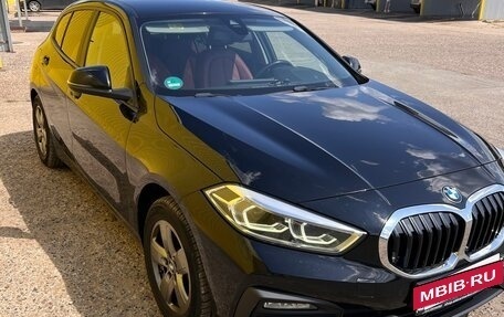 BMW 1 серия, 2021 год, 2 250 000 рублей, 4 фотография