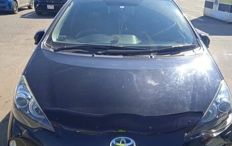 Toyota Aqua I, 2014 год, 999 000 рублей, 2 фотография