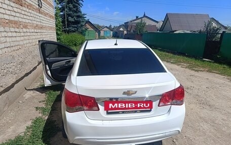 Chevrolet Cruze II, 2013 год, 800 000 рублей, 7 фотография