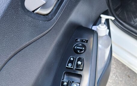 Hyundai Solaris II рестайлинг, 2018 год, 1 050 000 рублей, 8 фотография