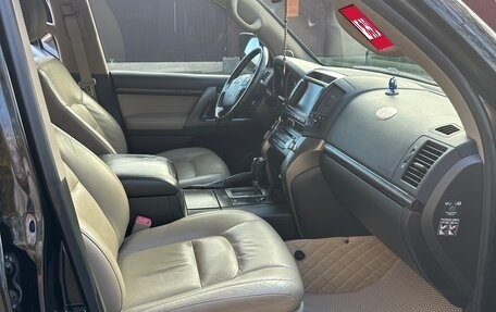 Toyota Land Cruiser 200, 2011 год, 2 990 000 рублей, 11 фотография