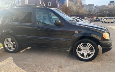 Mercedes-Benz M-Класс, 1998 год, 550 000 рублей, 2 фотография