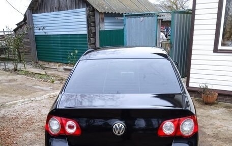 Volkswagen Passat B6, 2006 год, 550 000 рублей, 3 фотография