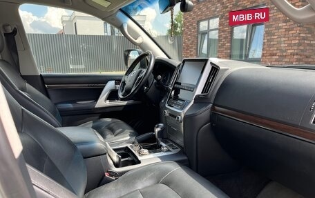 Toyota Land Cruiser 200, 2018 год, 6 150 000 рублей, 7 фотография