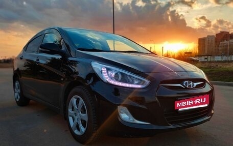 Hyundai Solaris II рестайлинг, 2013 год, 950 000 рублей, 6 фотография