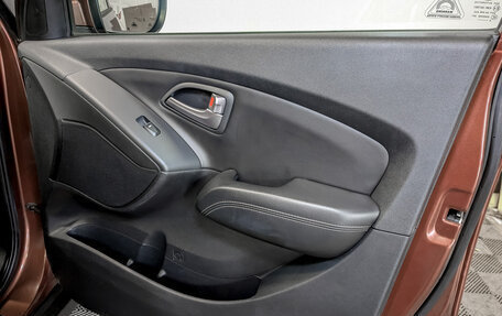 Hyundai ix35 I рестайлинг, 2013 год, 1 199 000 рублей, 23 фотография