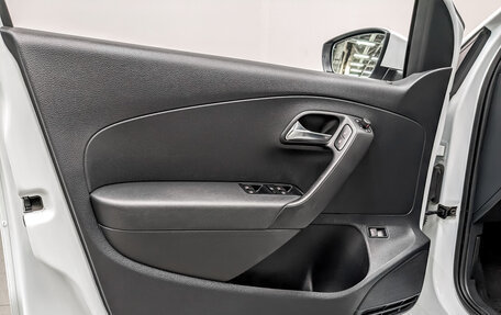 Volkswagen Polo VI (EU Market), 2019 год, 1 400 000 рублей, 18 фотография
