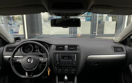 Volkswagen Jetta VI, 2015 год, 1 049 000 рублей, 11 фотография