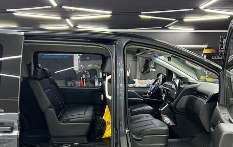 Hyundai Staria, 2021 год, 3 750 000 рублей, 17 фотография