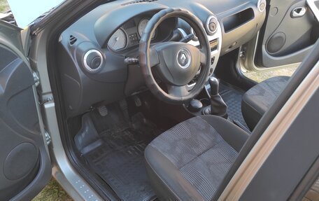 Renault Logan I, 2011 год, 500 000 рублей, 3 фотография