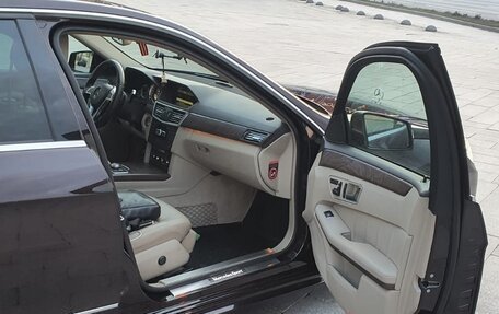 Mercedes-Benz E-Класс, 2012 год, 2 150 000 рублей, 8 фотография