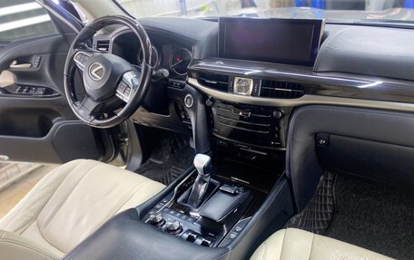 Lexus LX III, 2016 год, 4 850 000 рублей, 18 фотография