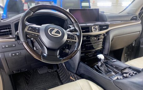 Lexus LX III, 2016 год, 4 850 000 рублей, 17 фотография