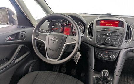 Opel Zafira C рестайлинг, 2013 год, 1 100 000 рублей, 23 фотография