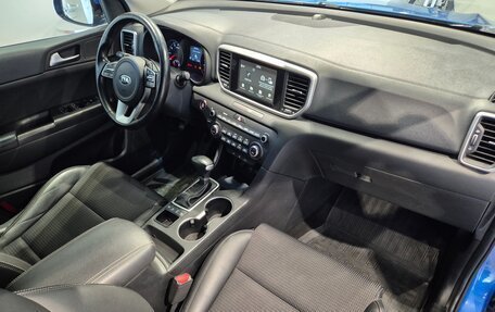 KIA Sportage IV рестайлинг, 2019 год, 2 390 000 рублей, 21 фотография
