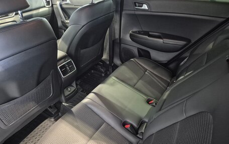 KIA Sportage IV рестайлинг, 2019 год, 2 390 000 рублей, 37 фотография