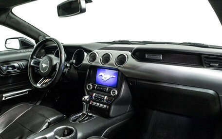 Ford Mustang VI рестайлинг, 2018 год, 3 169 967 рублей, 9 фотография