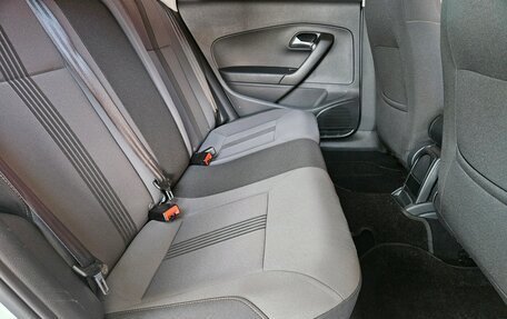 Volkswagen Polo VI (EU Market), 2016 год, 895 000 рублей, 13 фотография