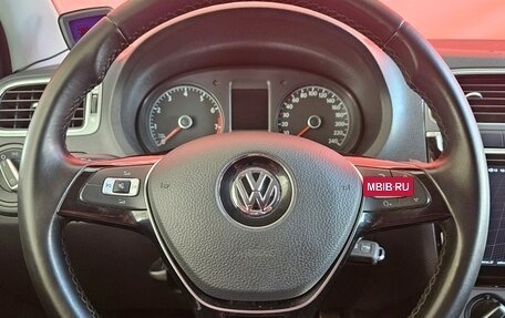 Volkswagen Polo VI (EU Market), 2016 год, 895 000 рублей, 11 фотография