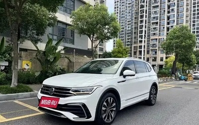 Volkswagen Tiguan II, 2022 год, 2 210 045 рублей, 1 фотография