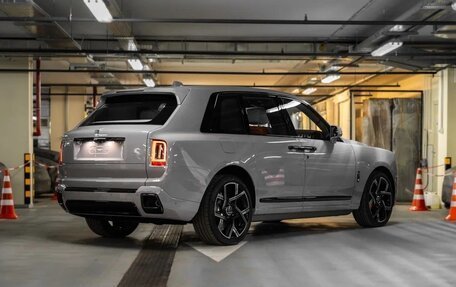 Rolls-Royce Cullinan, 2025 год, 71 950 000 рублей, 3 фотография