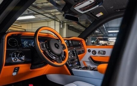 Rolls-Royce Cullinan, 2025 год, 71 950 000 рублей, 5 фотография