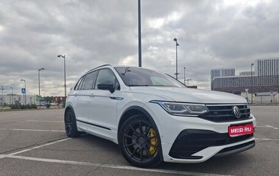 Volkswagen Tiguan II, 2021 год, 3 700 000 рублей, 1 фотография
