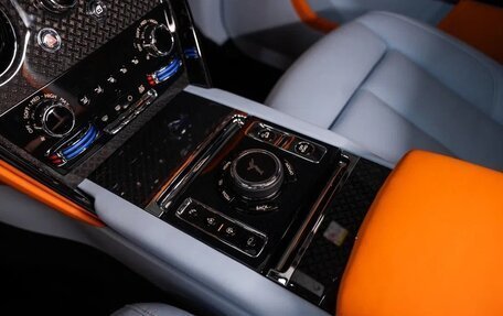 Rolls-Royce Cullinan, 2025 год, 71 950 000 рублей, 25 фотография