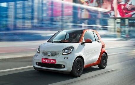 Smart Fortwo III, 2018 год, 1 490 000 рублей, 1 фотография
