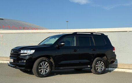 Toyota Land Cruiser 200, 2016 год, 8 000 000 рублей, 2 фотография