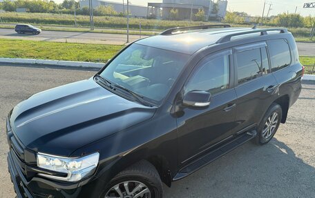 Toyota Land Cruiser 200, 2016 год, 8 000 000 рублей, 8 фотография