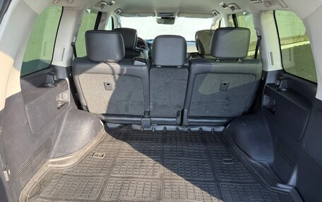 Toyota Land Cruiser 200, 2016 год, 8 000 000 рублей, 10 фотография