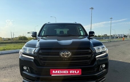Toyota Land Cruiser 200, 2016 год, 8 000 000 рублей, 6 фотография