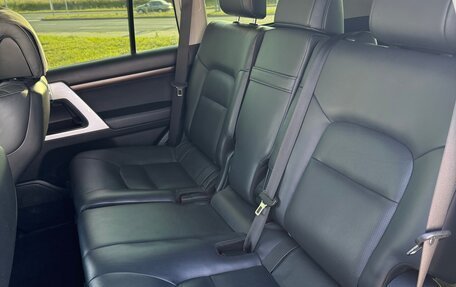 Toyota Land Cruiser 200, 2016 год, 8 000 000 рублей, 13 фотография
