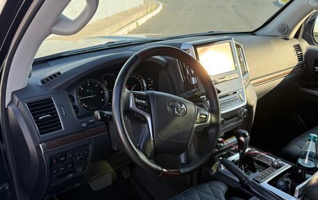 Toyota Land Cruiser 200, 2016 год, 8 000 000 рублей, 14 фотография