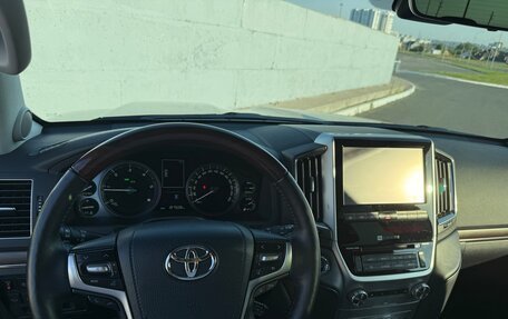 Toyota Land Cruiser 200, 2016 год, 8 000 000 рублей, 15 фотография