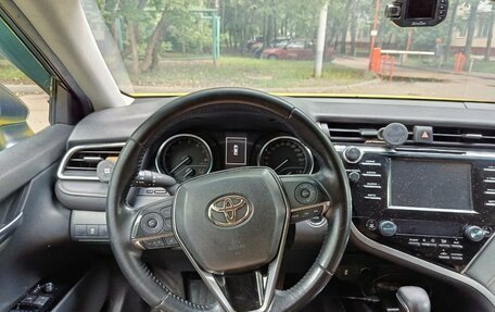 Toyota Camry, 2021 год, 2 430 000 рублей, 11 фотография