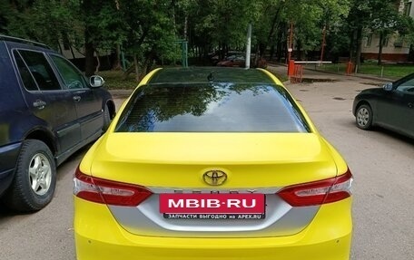 Toyota Camry, 2021 год, 2 430 000 рублей, 8 фотография