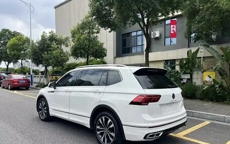 Volkswagen Tiguan II, 2022 год, 2 210 045 рублей, 3 фотография