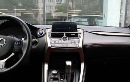Lexus NX I, 2014 год, 2 860 000 рублей, 13 фотография
