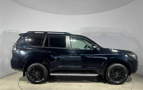 Toyota Land Cruiser Prado 150 рестайлинг 2, 2021 год, 6 006 200 рублей, 5 фотография